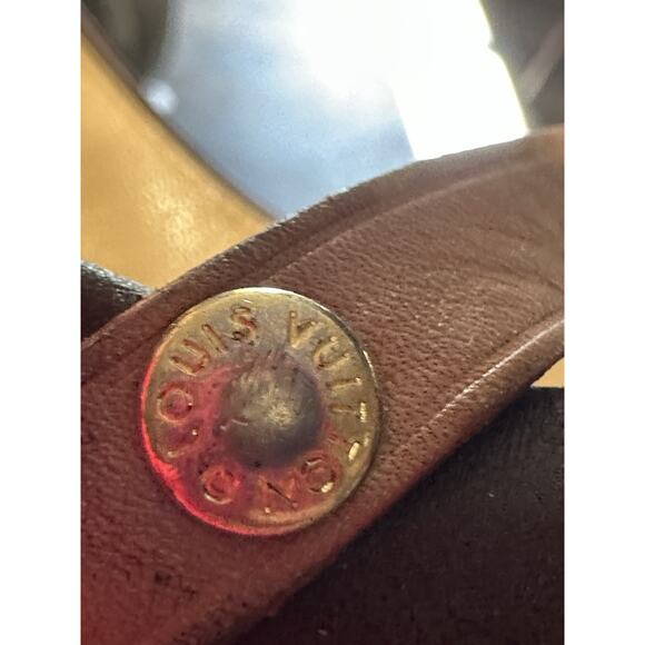 LOUIS VUITTON Brown Patent Leather Pointy Heels LV Mary Janes Pumps 90s 00s Y2k - Picture 14 of 14